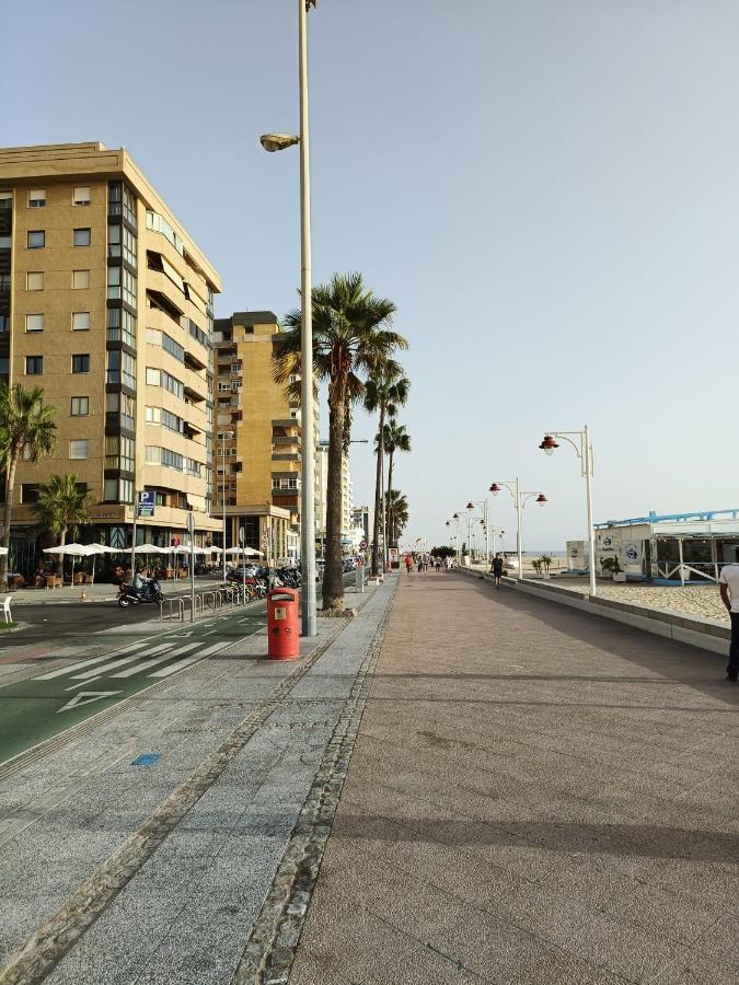 Piso Calidad Precio Junto A La Playa De La Victoria Apartment Cádiz Exterior foto